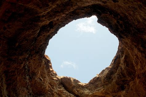 Discovering Portugal's fascinating Benagil Caves by kayak | Daily Sabah