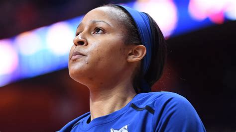 WNBA: Maya Moore marries Jonathan Irons after his release from prison | NBA News | Sky Sports