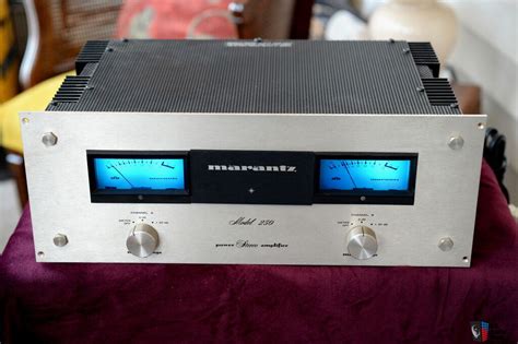 Beautiful Vintage Marantz Model 250 Power Amplifier With Original Box