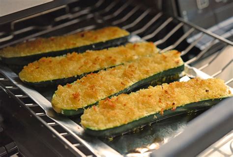 ズッキーニのパン粉焼きのレシピ：白ごはんcom