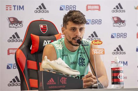 Rodrigo Caio Toma Decis O Surpreendente No Flamengo