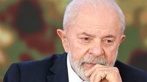 Lula Far Novo Procedimento M Dico Ap S Cirurgia Na Cabe A