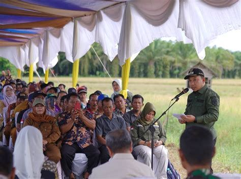 InfoPublik PETANI DAERAH HARAPKAN DUKUNGAN PENUH DUKUNGAN PEMERINTAH