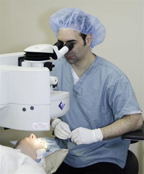 What does an Ophthalmology Technician do? (with pictures)