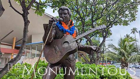 Monumentous World: The Obscure and Outstanding Monuments in Honolulu ...