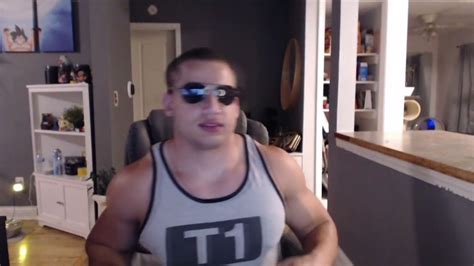 Tyler1 Reaction To Getting Diamond In The Mid Lane Challenge Youtube