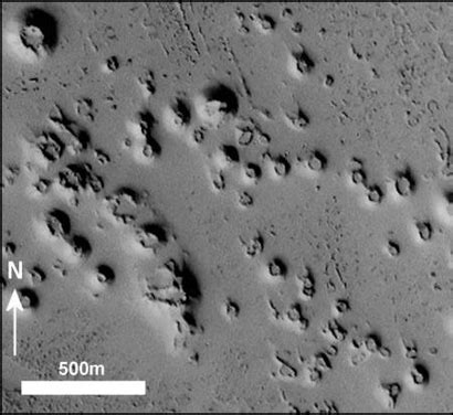 ESA Science & Technology - Surface features on Mars suggest the ...