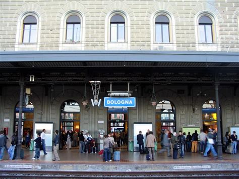 Bologna Train Station Stazione Di Bologna Centrale Bologna Emilia