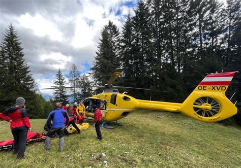 Mann Von Baum Getroffen Schwer Verletzt UnserTirol24