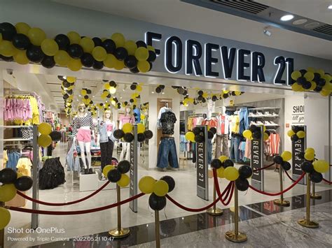 Forever 21 unveils its all-new flagship store at Sarath City Capital ...