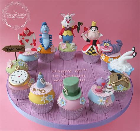 Alice in Wonderland Cupcakes | Alice in wonderland cupcakes, Alice in ...