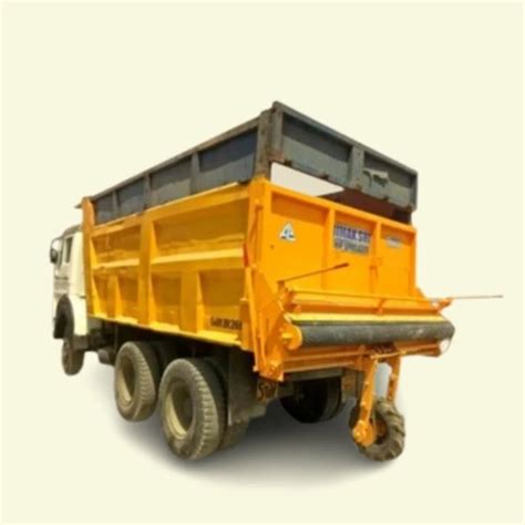 Chip Spreader Mechanical Modeltype Himakshi Capacity 25 Mtr At Rs