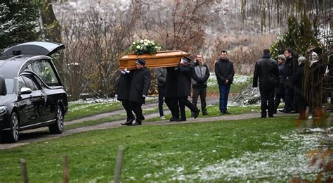 Tragedia W Przewodowie Zako Czy Si Pogrzeb Drugiej Ofiary Eksplozji