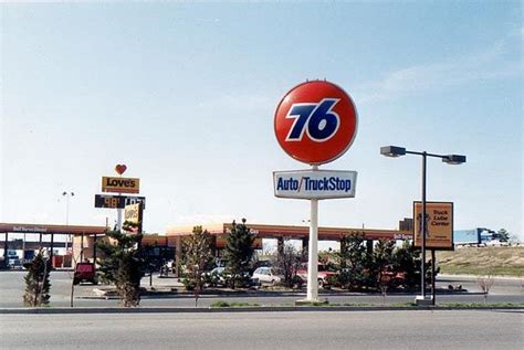 Vintage Union 76 Auto Truck Shop Photos