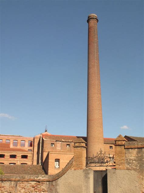 ملف 091 Xemeneia de la fàbrica Colònia Güell المعرفة