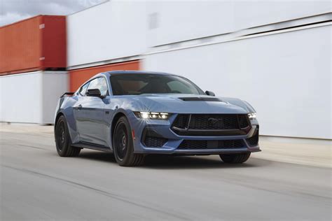 Ford lève le voile sur la 7ème génération de la Mustang Motorlegend