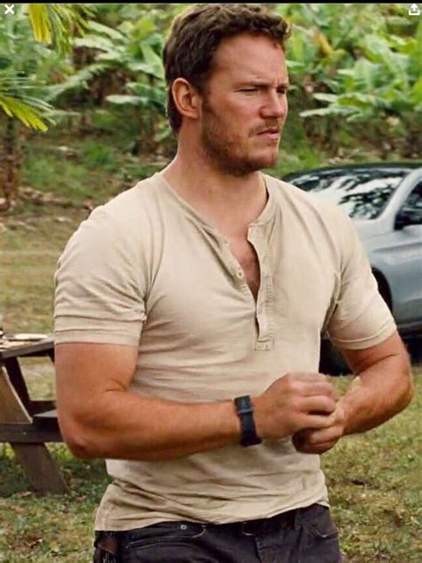 Chris Pratt Owen Jurassic World