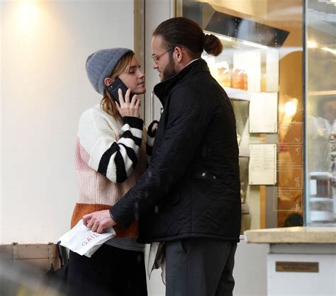 Emma Watson Wurde Gesehen Wie Sie Ihren Freund Leo Robinton In London