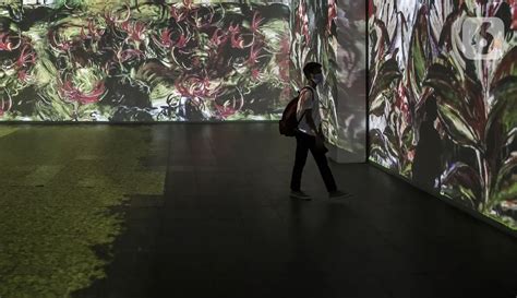 Foto Mengunjungi Pameran Proyeksi Video Mapping Di Galeri Nasional