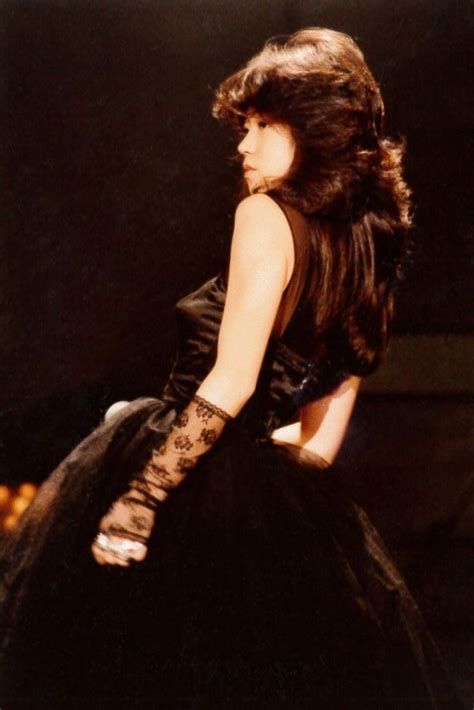 Akina Nakamori In S Japanese Fashion Beautiful Asian