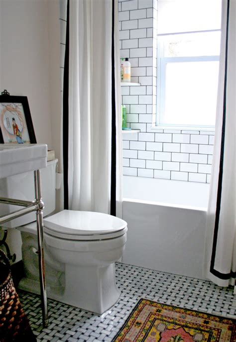 Stylish Solutions For Ugly Rental Bathrooms Apartment Therapy