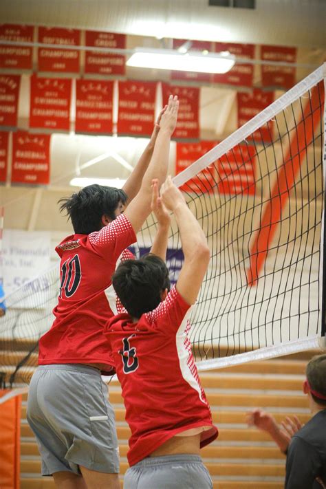 Bearcat Volleyball Beats Out Atascadero Greyhounds In 5th Set Crimson