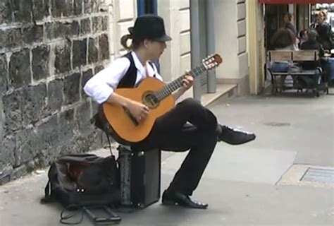 Ten Amazing Acoustic Guitar Street Performers | Guitar World