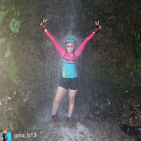 Instagram Female Cyclist, Cycling Clothes, Wet Clothes, Bikes Girls, Mtb, Sofia, Mustang, Fear ...