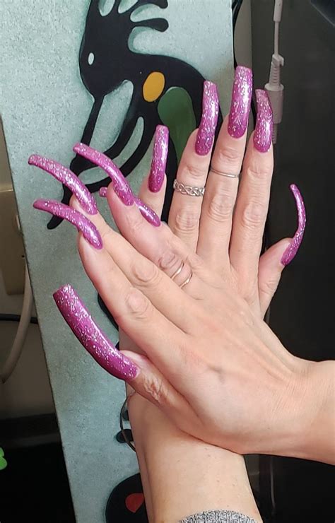 Curved Nails Long Nails Pretty Nails Extra Long Rib Attractive Fancy Quick