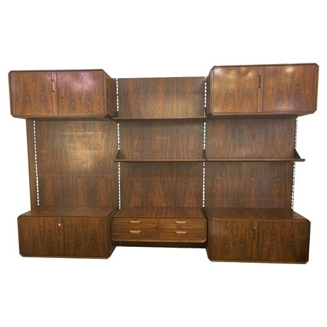 Mid Century Modern Walnut Wall Unit At 1stdibs