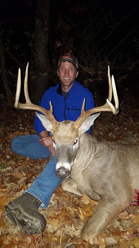 2016 Photo Gallery Illinois Bowhunting Guided Trophy Whitetail