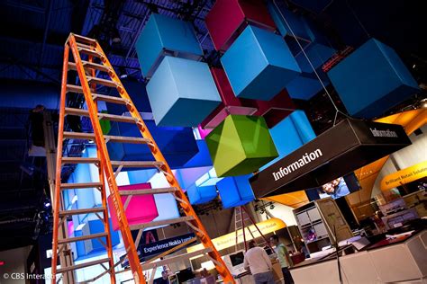 Preparing for the world's biggest tech show (photos) - CNET