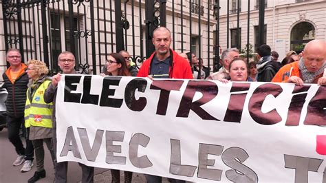 La CGT Mines Énergie bloque le siège de GRDF 25 septembre 2017 Paris