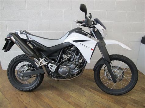 Yamaha XT 660 R 2014 White Excellent Condition With Only 2k Miles