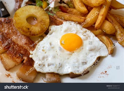 Gammon Steak Fried Egg Chips Pineapple Stock Photo 1032607717 | Shutterstock