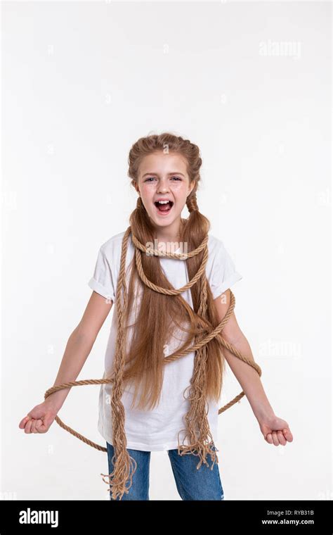 Langhaarige blonde model Fotos und Bildmaterial in hoher Auflösung Alamy