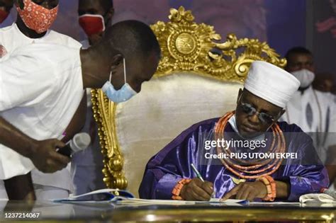 37 Oba Ewuare Photos And High Res Pictures Getty Images