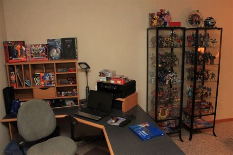 Pin By Laughing Carly On Gaming Rooms And Collections Displaying