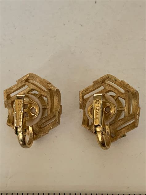 Vintage Trifari Gold Matte With Faux Pearls Clip On Earrings Etsy