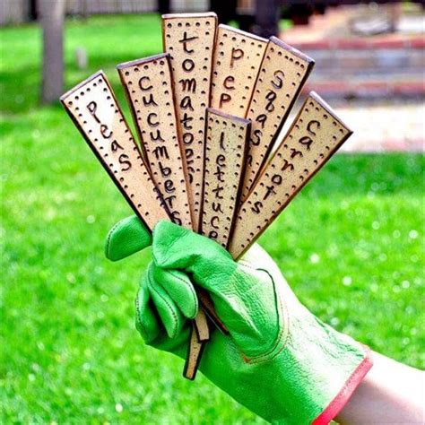 Gorgeous Easy To Make Plant Label Plant Markers Plant Labels