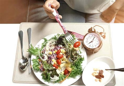 Consecuencias De Comer R Pido Y C Mo Mejorar Tus H Bitos Alimenticios