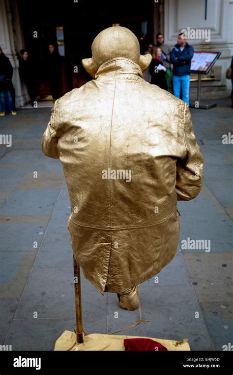 Tourist statue attraction, Piccadilly Circus Stock Photo - Alamy