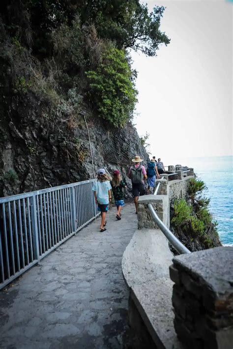 Best Things To Do In Cinque Terre On A Romantic Couples Getaway