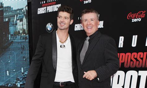 Robin Thicke Honors Late Father Alan Days After Son S Birth ‘i Hope I Make You Proud’ Perez