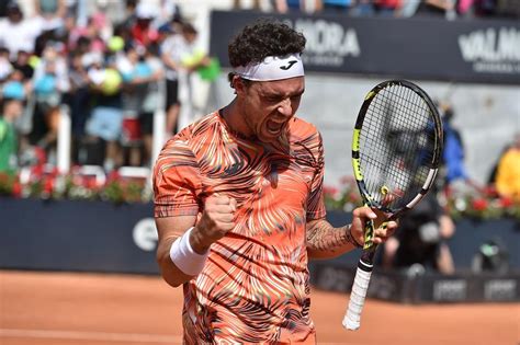 Cecchinato Elimina Shelton N 5 E Avanza A Ginevra