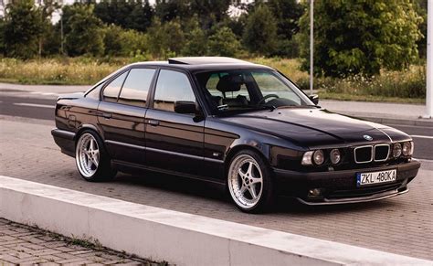 Mean Looking 5 Series Bmw Cool Vintage Cars Future Classics Bmw