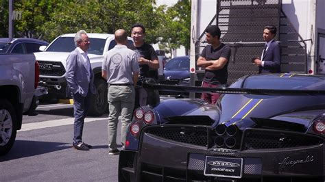 Motortrend Insider Pagani Huayra Roadster Bc Stops By Ahead Of The