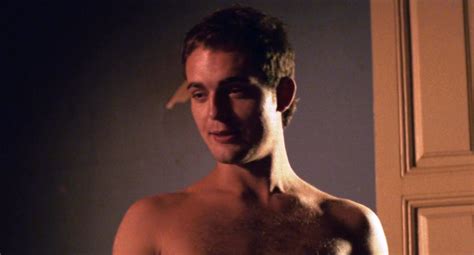 Omg He S Naked Retro Edition Actor Pedro Alonso In Insomnia Omg Blog