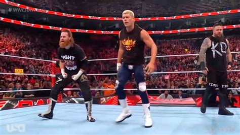 Cody Rhodes Saves Kevin Owens And Sami Zayn Wwe Raw Youtube