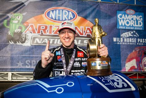 Caruso Ashley Hight Provide Finishing Touches On Nhra Arizona Nationals